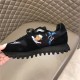 Louis Vuitton Men SNEAKER