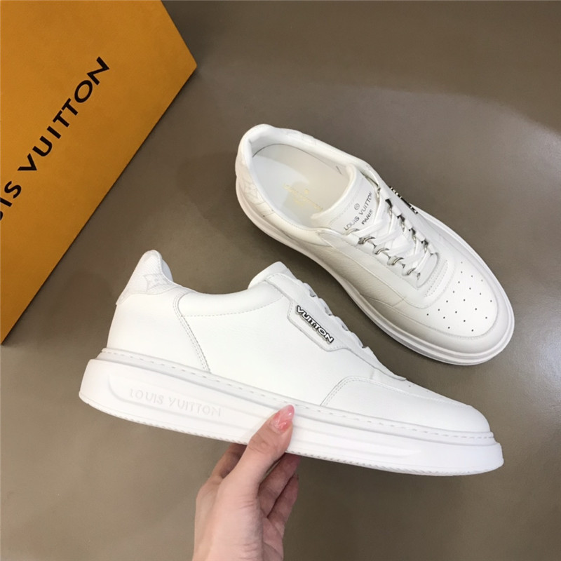 Louis Vuitton Men SNEAKER