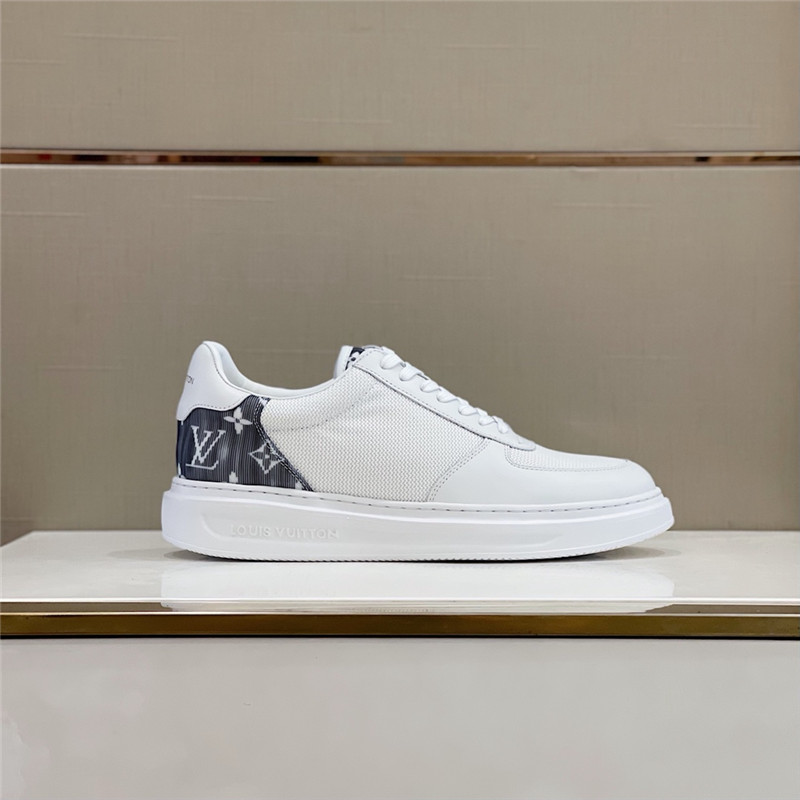 Louis Vuitton Men SNEAKER