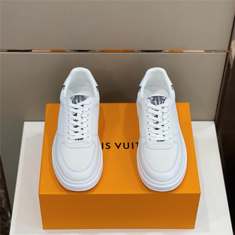 Louis Vuitton Men SNEAKER