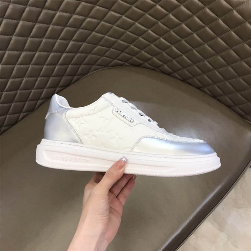 Louis Vuitton Men SNEAKER