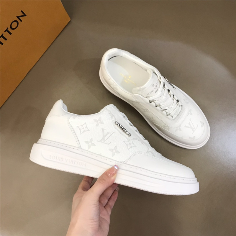 Louis Vuitton Men SNEAKER