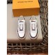 Louis Vuitton Men SNEAKER