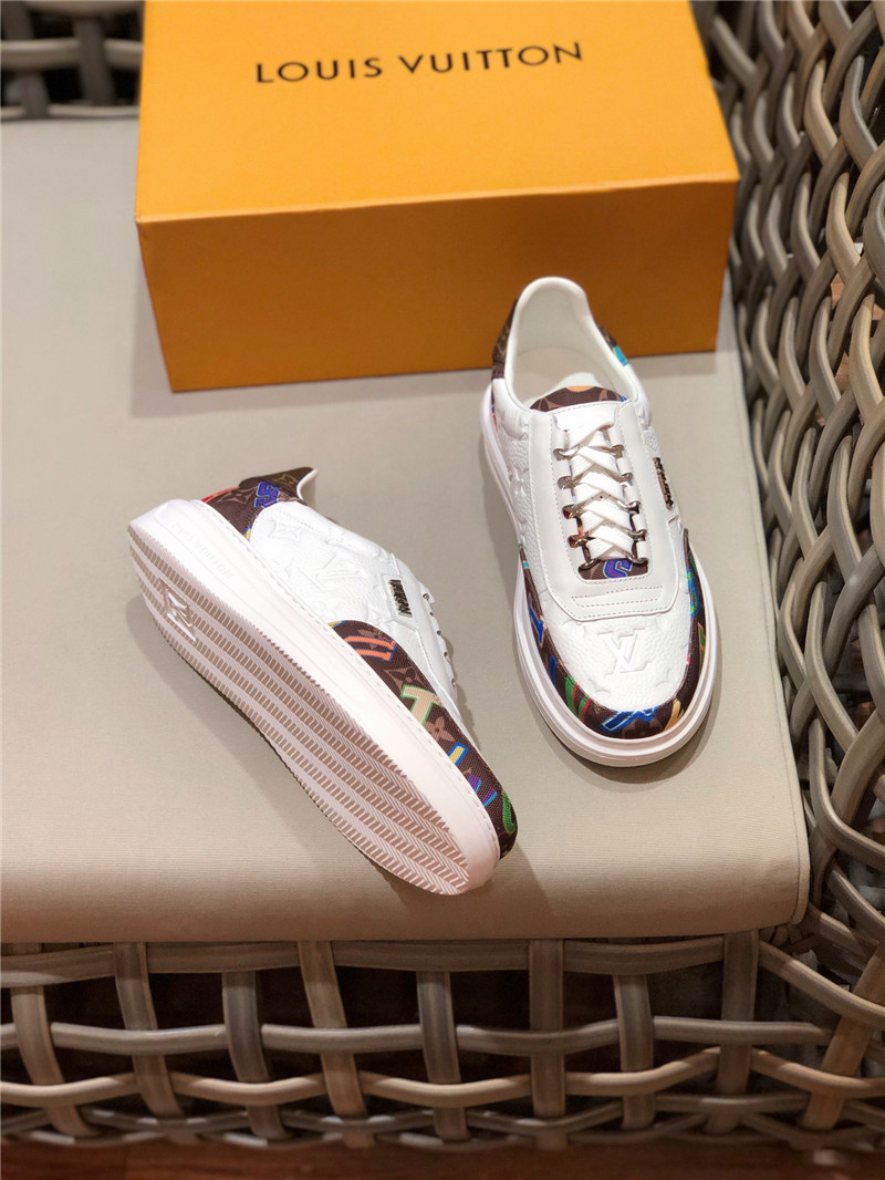 Louis Vuitton Men SNEAKER