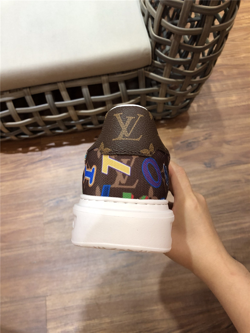 Louis Vuitton Men SNEAKER