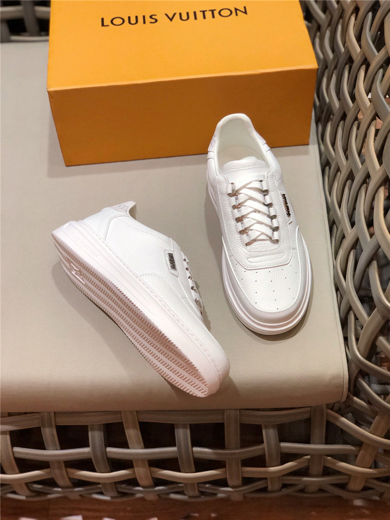 Louis Vuitton Men SNEAKER