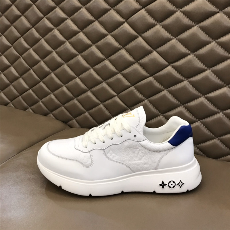 Louis Vuitton Men SNEAKER