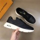 Louis Vuitton Men SNEAKER