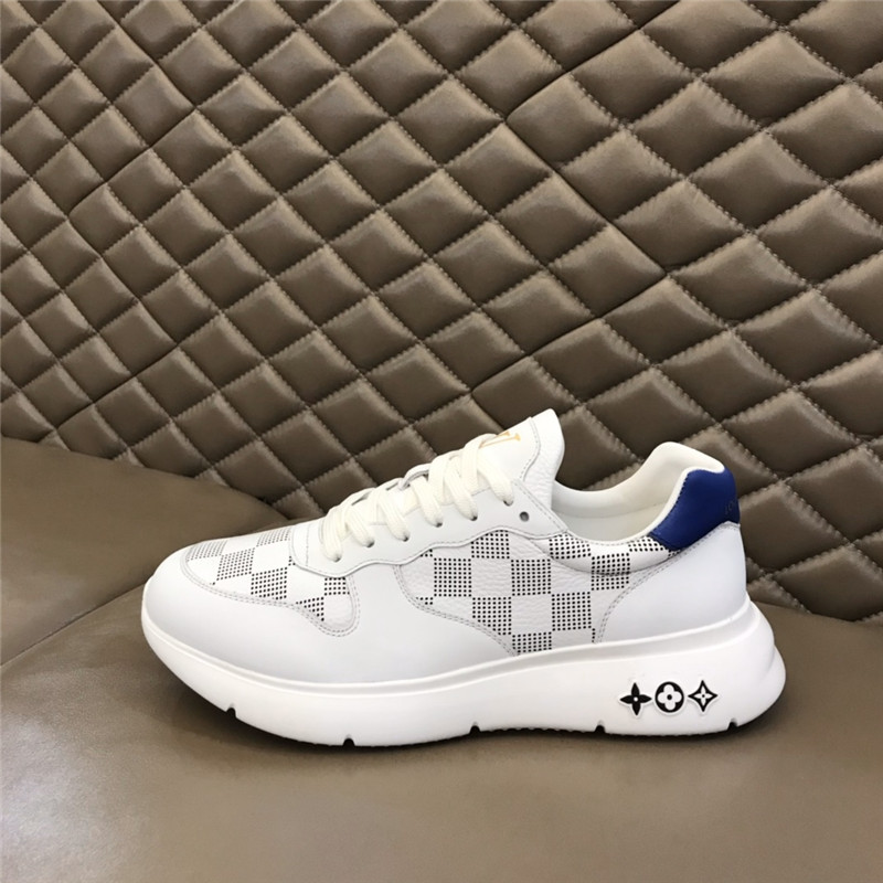 Louis Vuitton Men SNEAKER