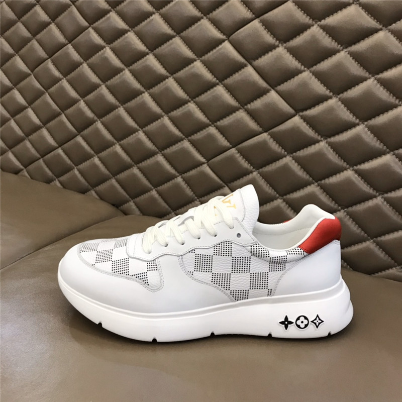 Louis Vuitton Men SNEAKER