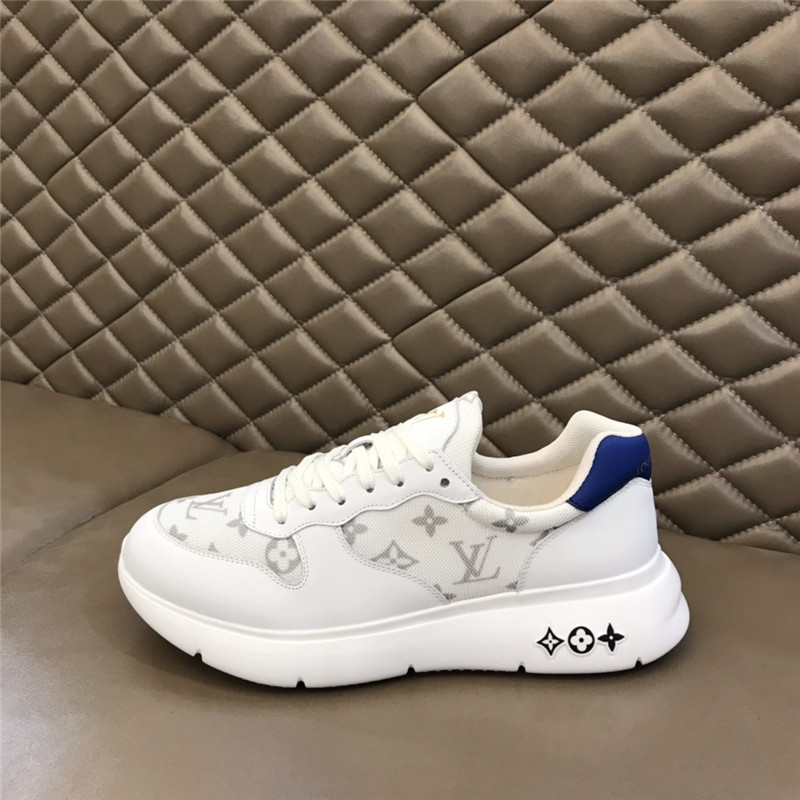 Louis Vuitton Men SNEAKER