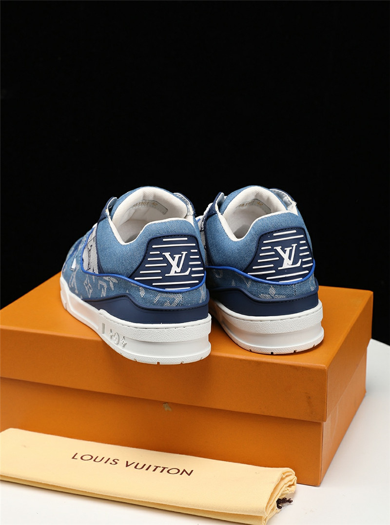 Louis Vuitton Men SNEAKER