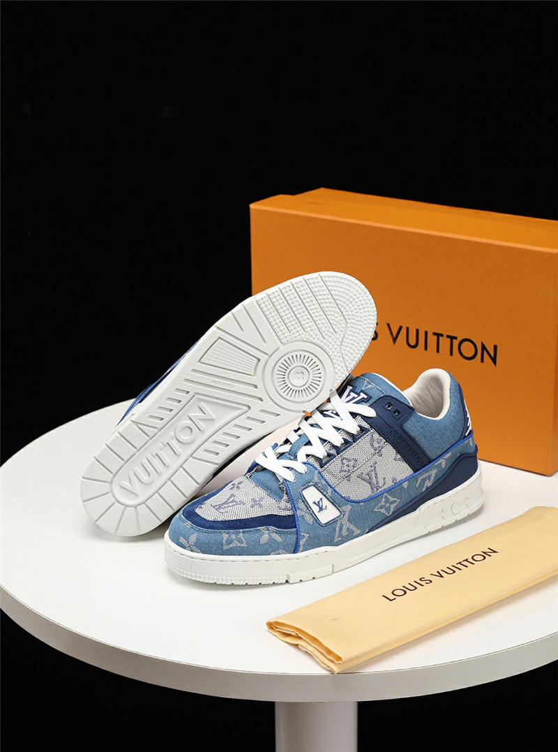 Louis Vuitton Men SNEAKER