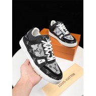 Louis Vuitton Men SNEAKER