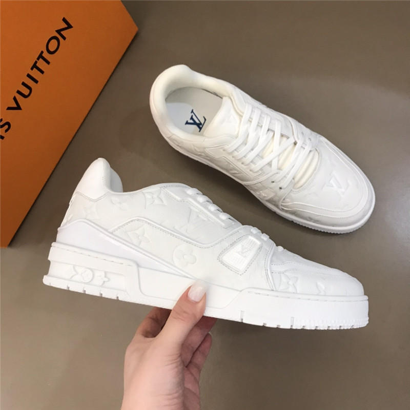 Louis Vuitton Men SNEAKER