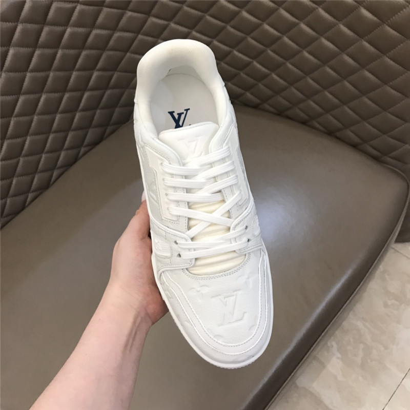 Louis Vuitton Men SNEAKER