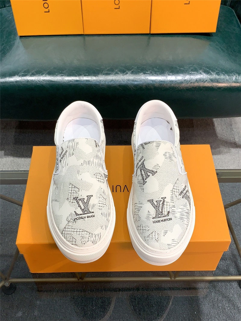 Louis Vuitton Men SNEAKER