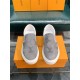 Louis Vuitton Men SNEAKER