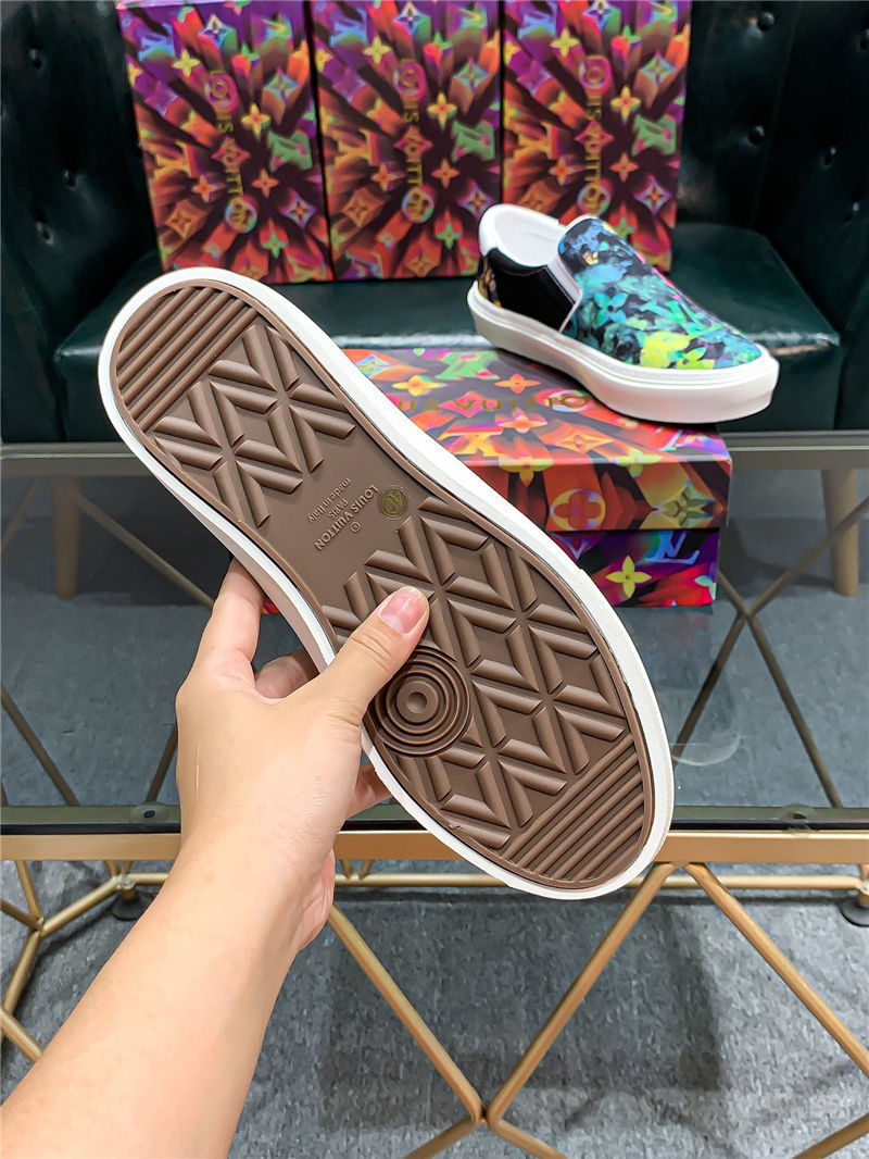 Louis Vuitton Men SNEAKER