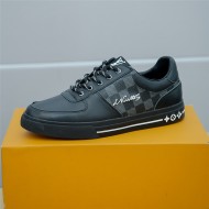 Louis Vuitton Men SNEAKER