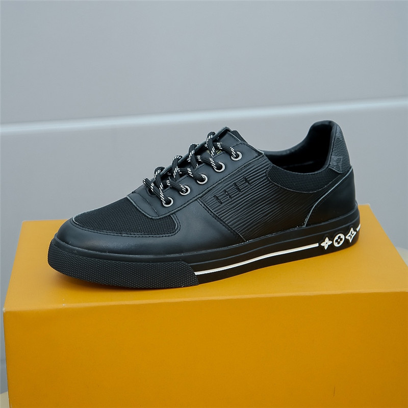 Louis Vuitton Men SNEAKER