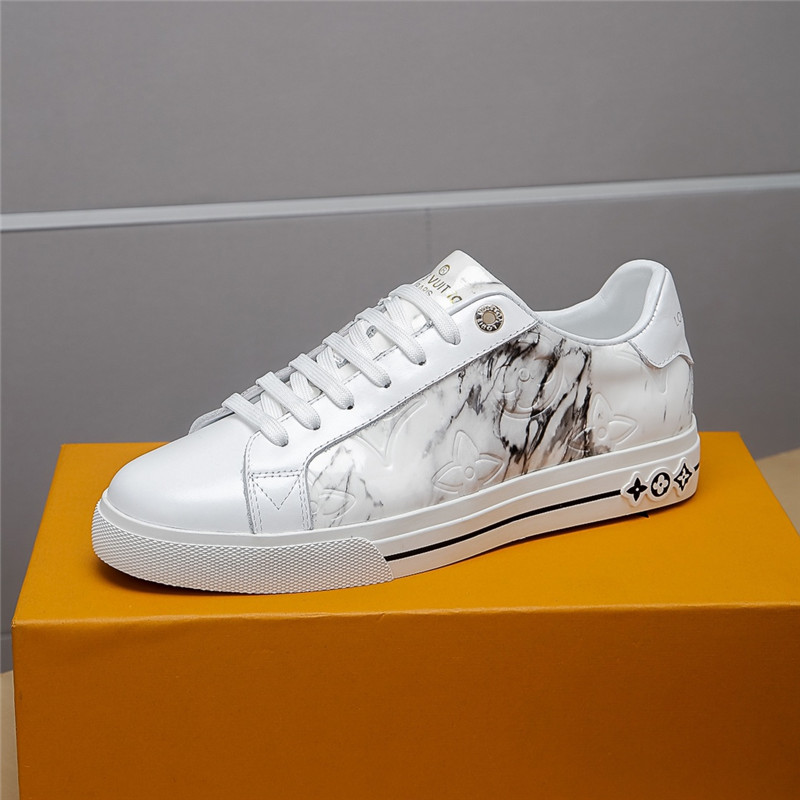 Louis Vuitton Men SNEAKER