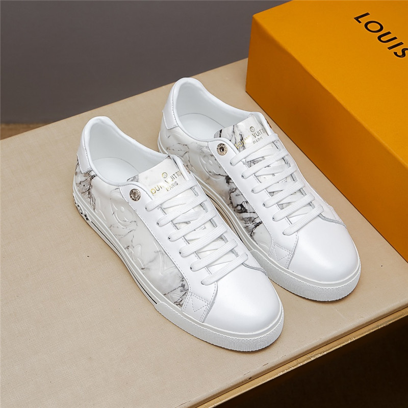 Louis Vuitton Men SNEAKER