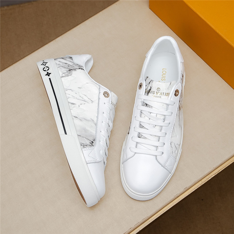 Louis Vuitton Men SNEAKER