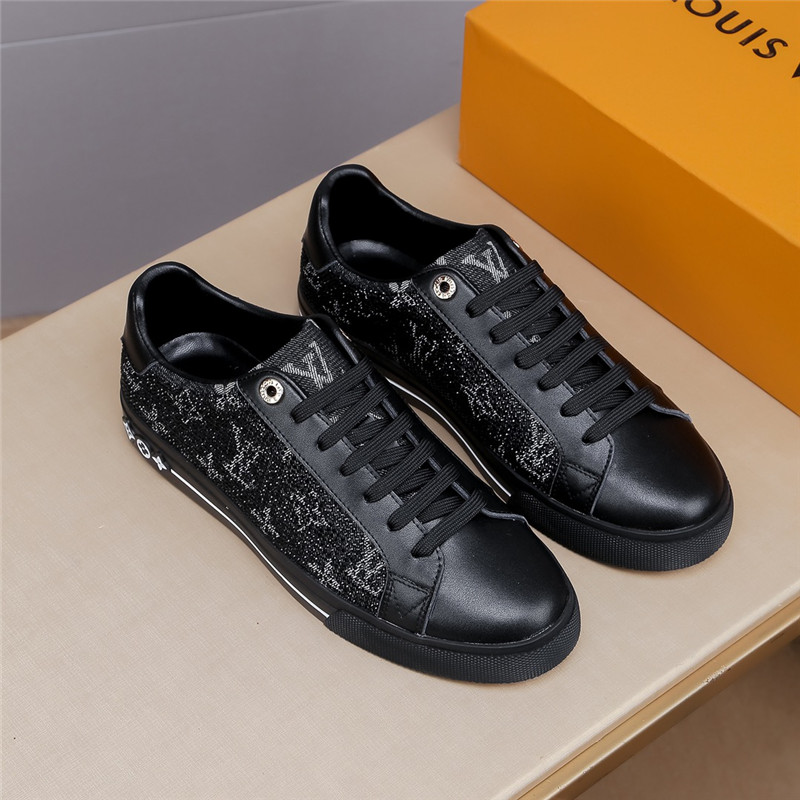 Louis Vuitton Men SNEAKER