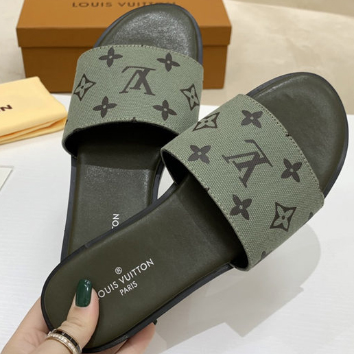 Louis Vuitton Lock It Flat Mule