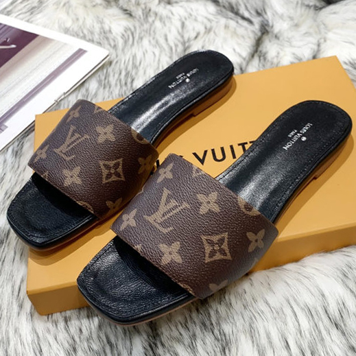 Louis Vuitton Lock It Flat Mule