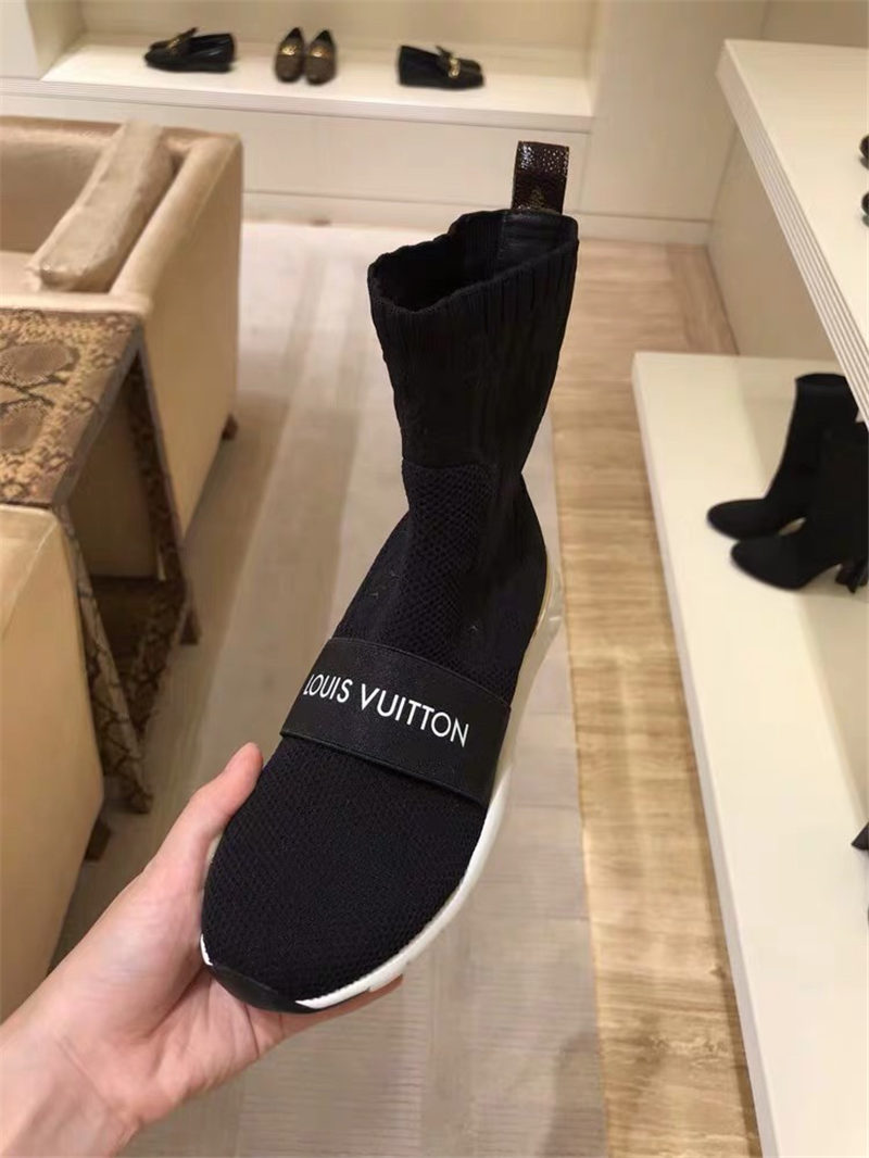 Louis Vuitton Women Sneakers