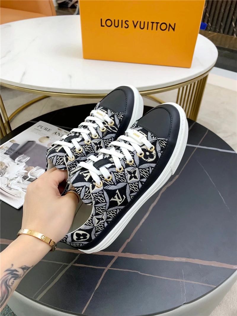 Louis Vuitton Women Sneakers