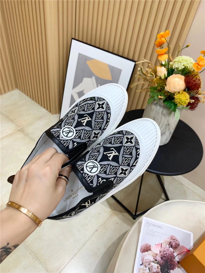 Louis Vuitton Women Sneakers