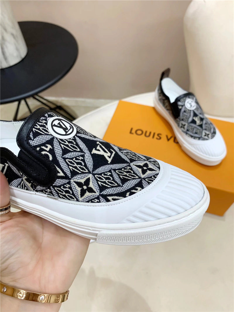 Louis Vuitton Women Sneakers