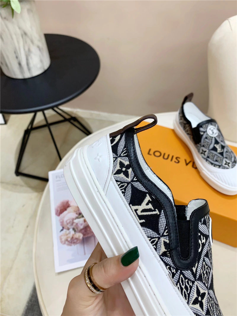 Louis Vuitton Women Sneakers