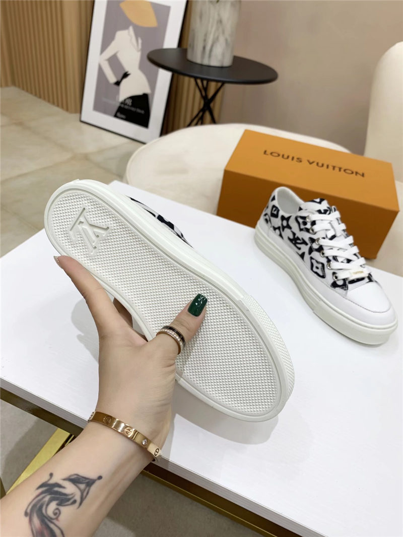 Louis Vuitton Women Sneakers