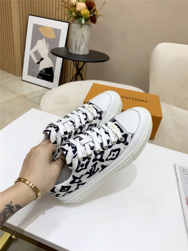 Louis Vuitton Women Sneakers