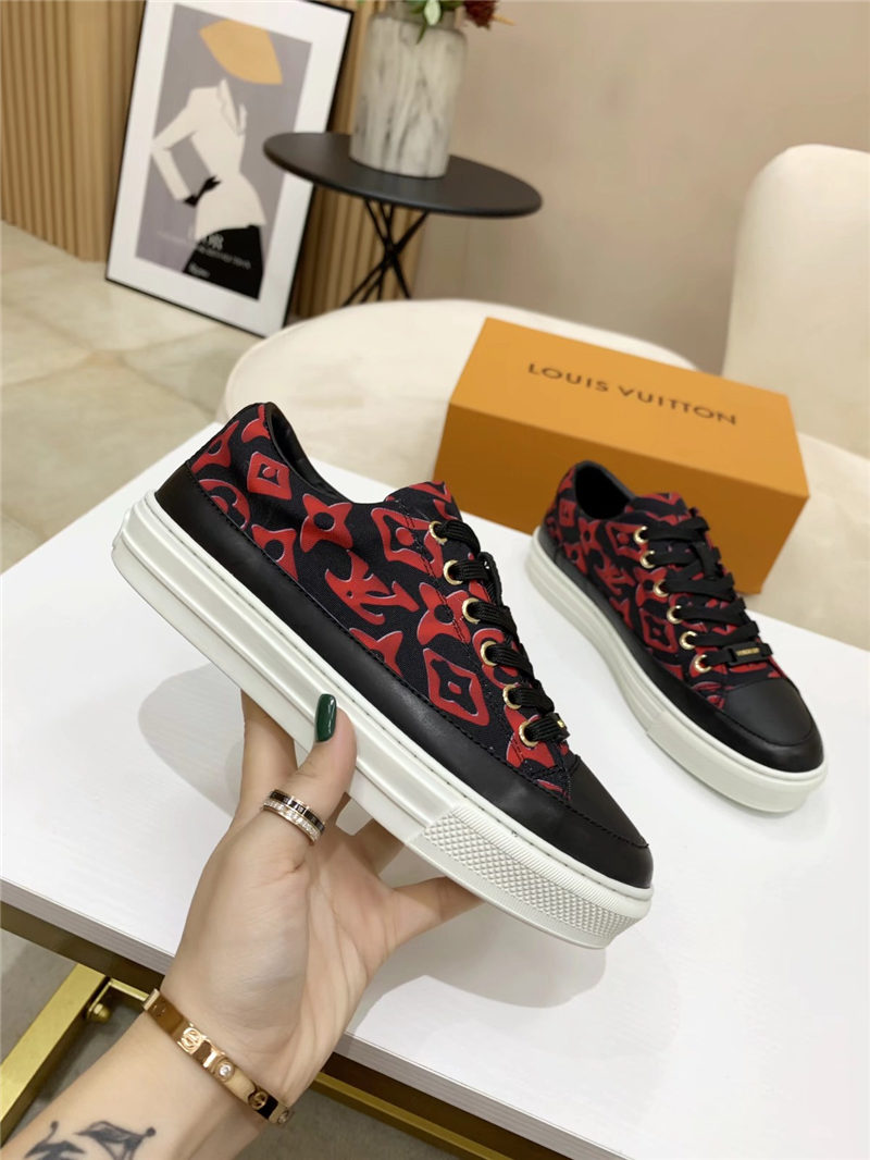 Louis Vuitton Women Sneakers