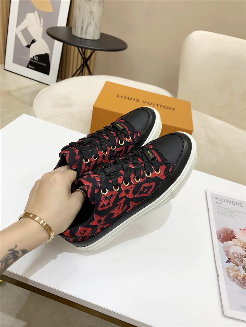 Louis Vuitton Women Sneakers