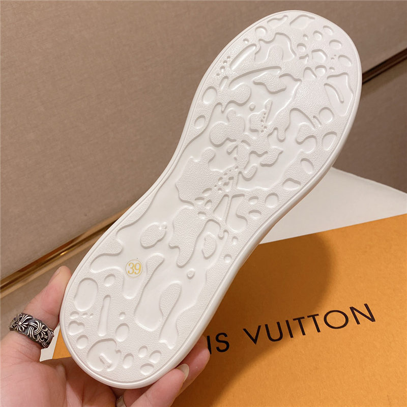 Louis Vuitton Men Sneakers