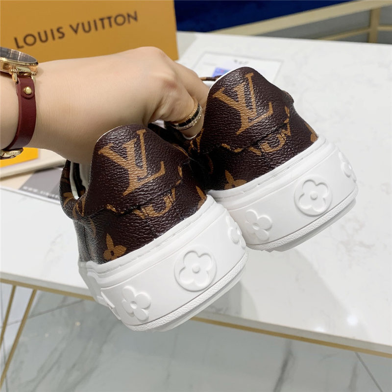 Louis Vuitton Men Women Sneakers