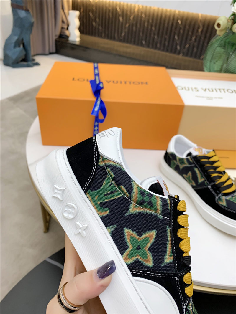 Louis Vuitton Men Women Sneakers