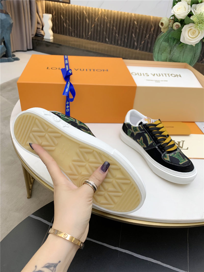 Louis Vuitton Men Women Sneakers