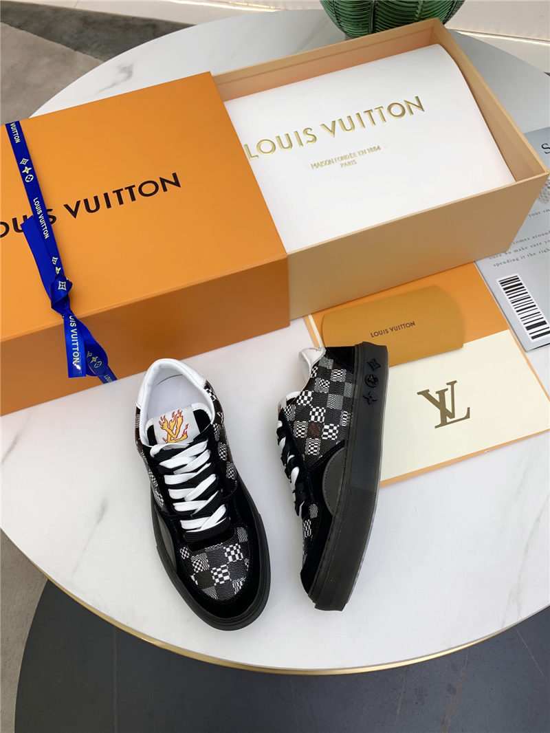 Louis Vuitton Men Women Sneakers