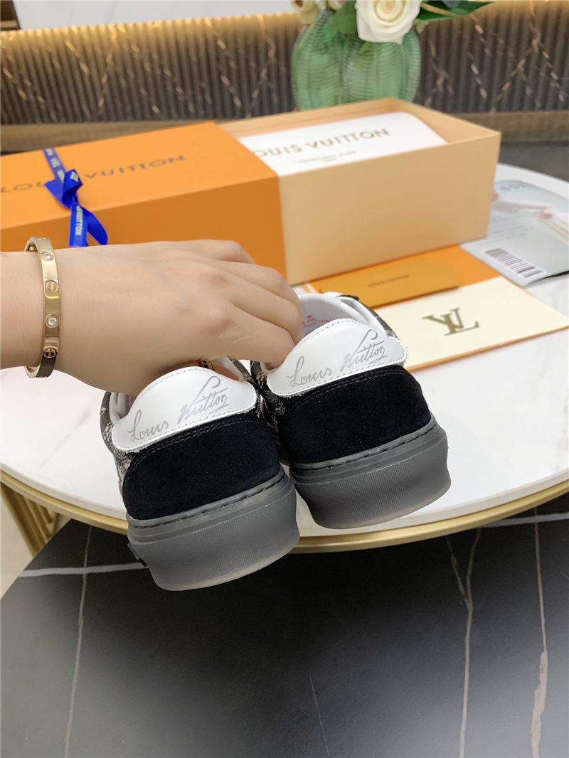 Louis Vuitton Men Women Sneakers