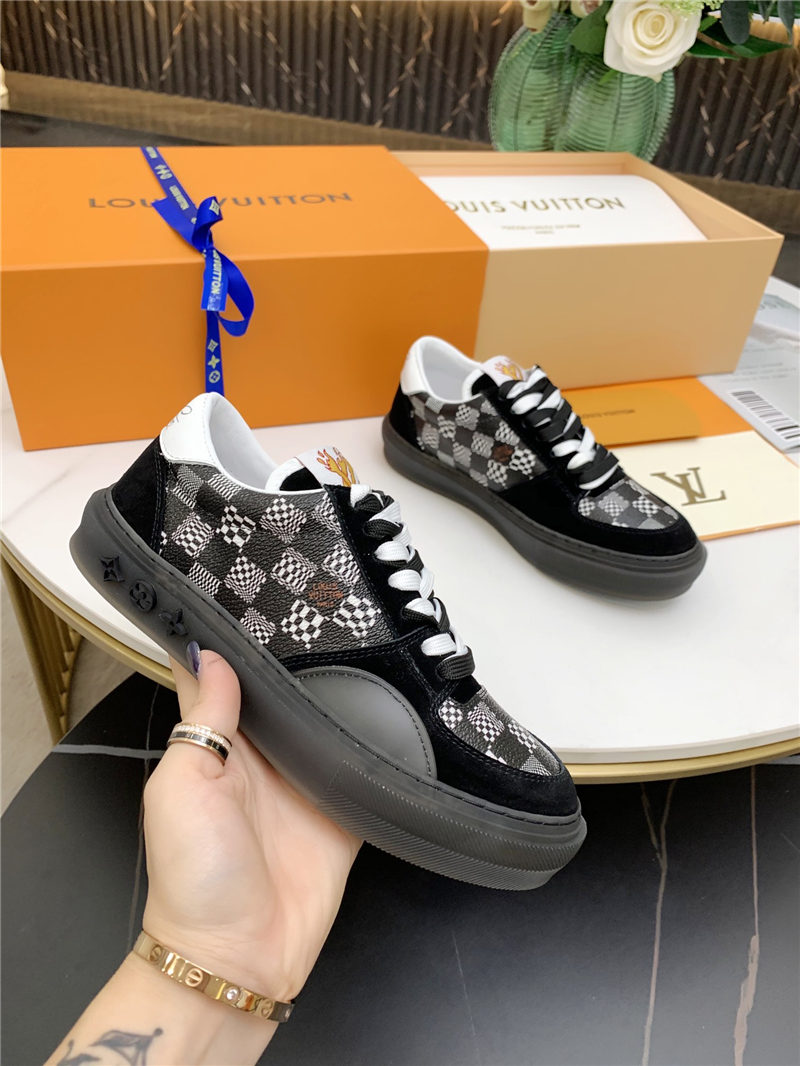 Louis Vuitton Men Women Sneakers