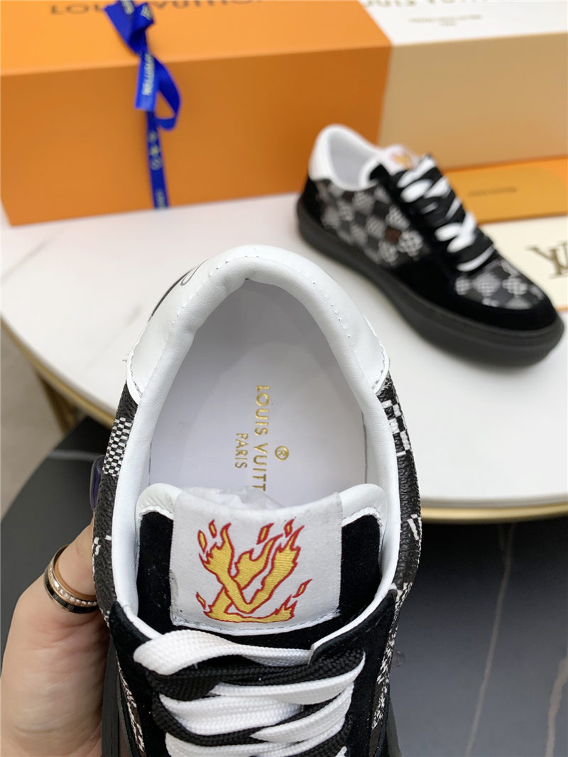 Louis Vuitton Men Women Sneakers