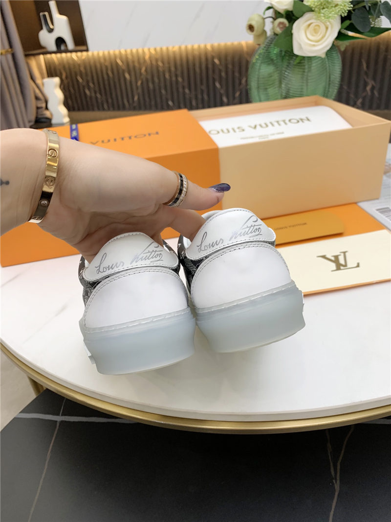 Louis Vuitton Men Women Sneakers