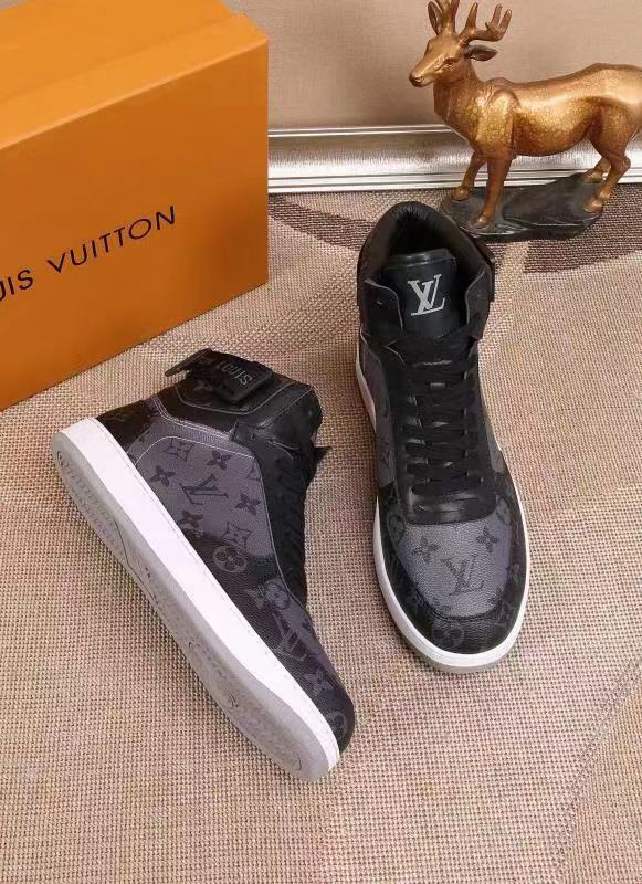 Louis Vuitton Men Women Sneakers